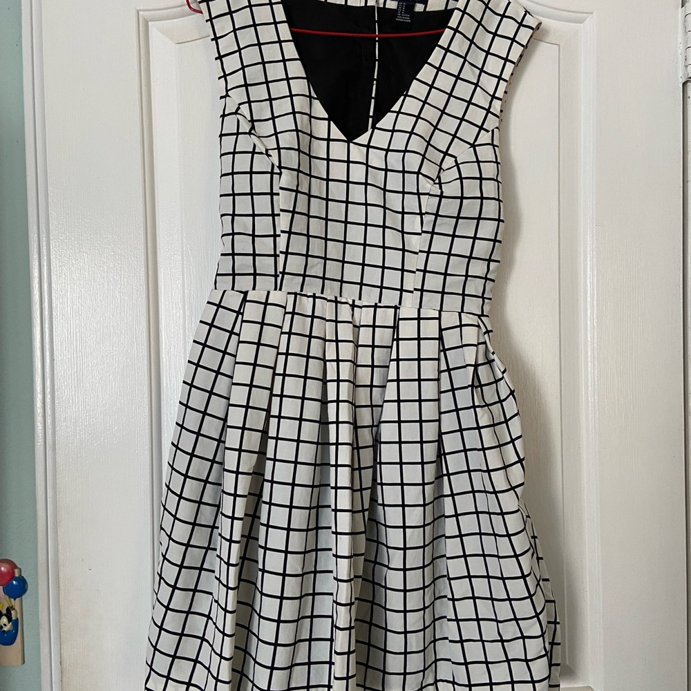 Tic tac toe dress